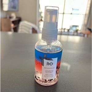R and co Dreamhouse Wave Spray